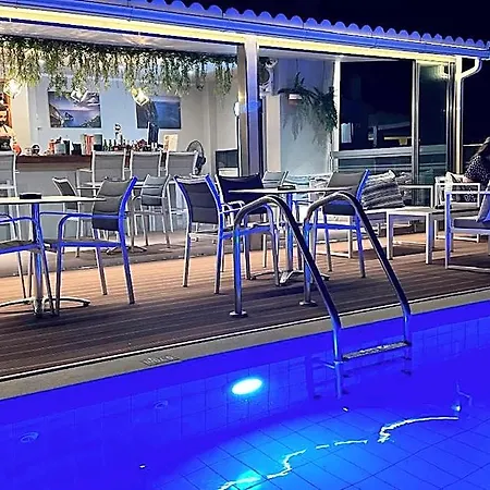 Porto Szálloda Ciliví