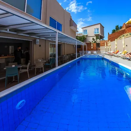 Otel Porto 4*